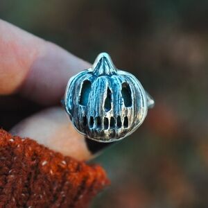 DarkFawn Jewlery Silver Autumnal Lantern Ring - Glows!